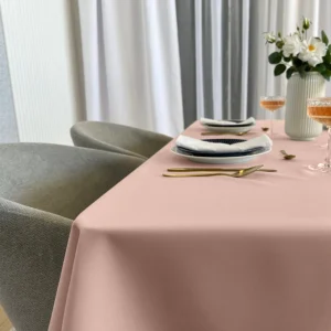 obrus plamoodporny pudrowy róż 140x220 wynajem